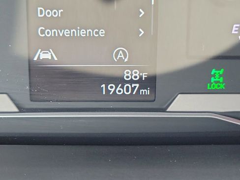 Used 2023 Hyundai Tucson SE image 26