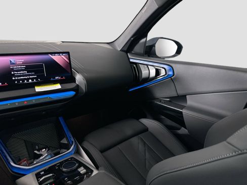 New 2026 BMW X3 xDrive30 w/ M Sport Package image 24