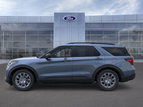 New 2026 Ford Explorer Active w/ Active Comfort Package image 3