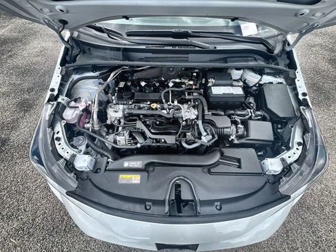 Used 2025 Toyota Corolla LE FWD image 28
