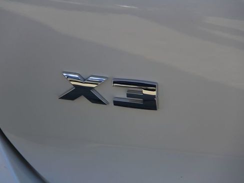 Used 2023 BMW X3 M40i w/ Premium Package image 9