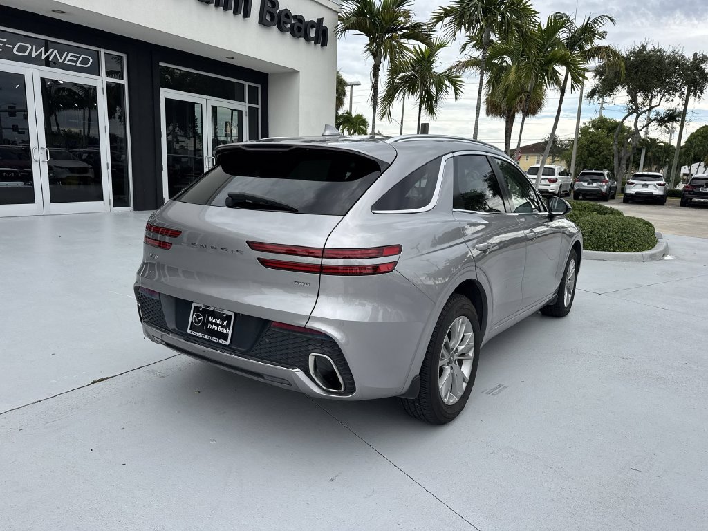 Used 2023 Genesis GV70 2.5T AWD/4WD image 3