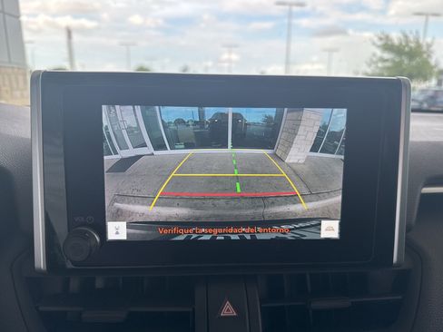 Used 2025 Toyota RAV4 LE image 40