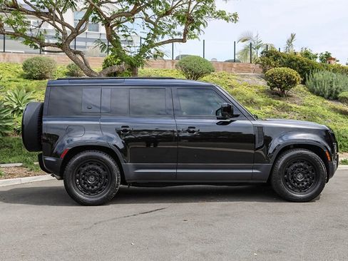 Used 2022 Land Rover Defender 110 S AWD/4WD image 6