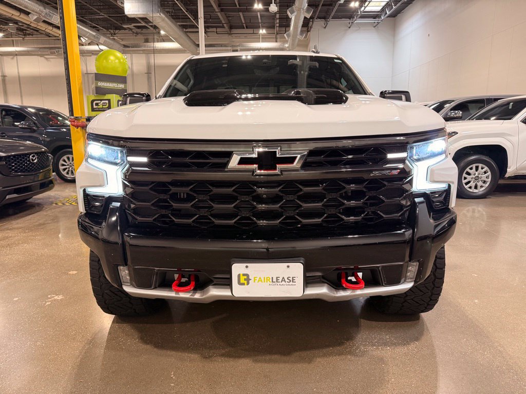 Used 2022 Chevrolet Silverado 1500 ZR2 w/ Technology Package AWD/4WD image 2