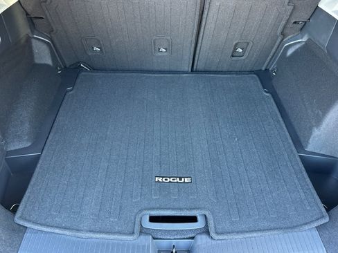 New 2026 Nissan Rogue SV AWD/4WD image 15