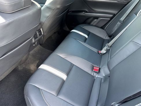 Used 2025 Toyota Camry SE image 14