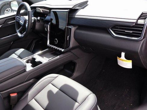 New 2025 GMC Acadia Elevation w/ Elevation Premium Package image 8