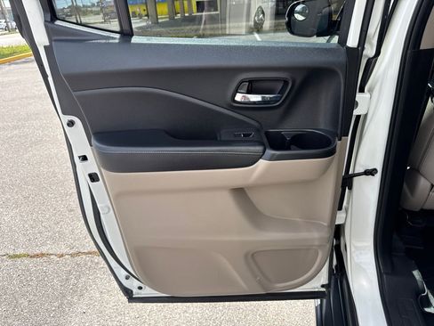 Used 2018 Honda Ridgeline RTL-E image 12