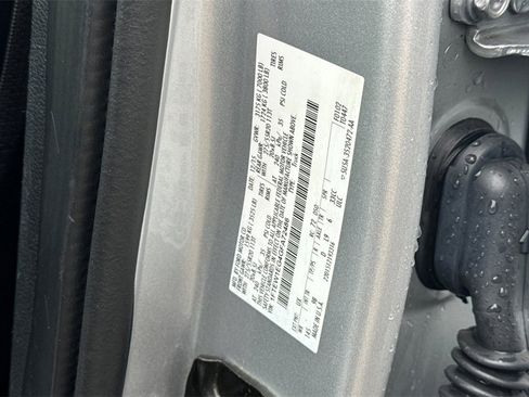 Used 2016 Ford F150 Platinum w/ Equipment Group 701A Luxury image 26