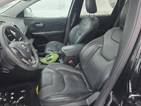 Used 2022 Jeep Cherokee Limited image 4