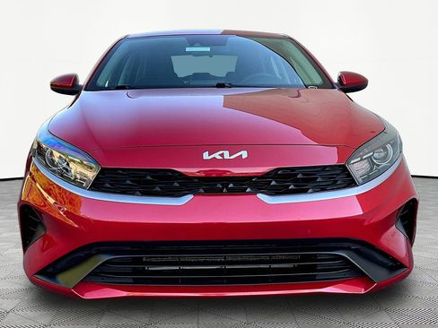 Used 2024 Kia Forte LXS FWD image 2