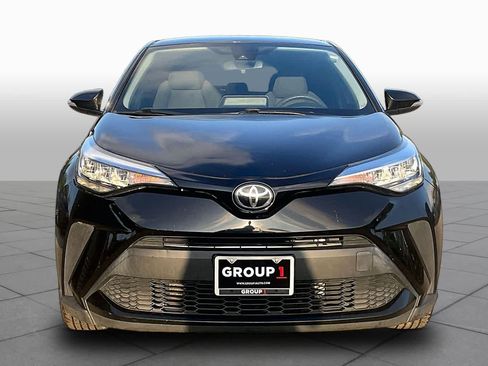 Used 2020 Toyota C-HR LE FWD image 4