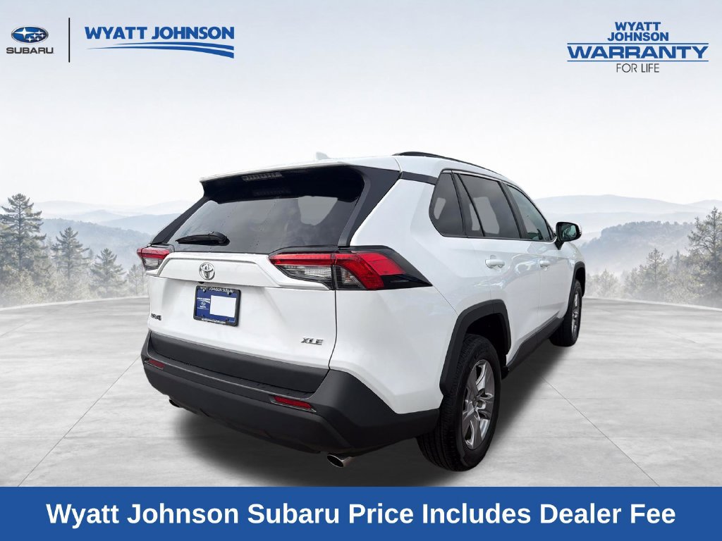 Used 2025 Toyota RAV4 XLE FWD image 8