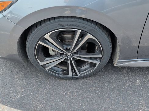 Used 2021 Nissan Sentra SR FWD image 7