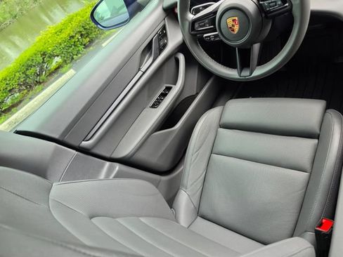 Used 2021 Porsche Taycan RWD image 48