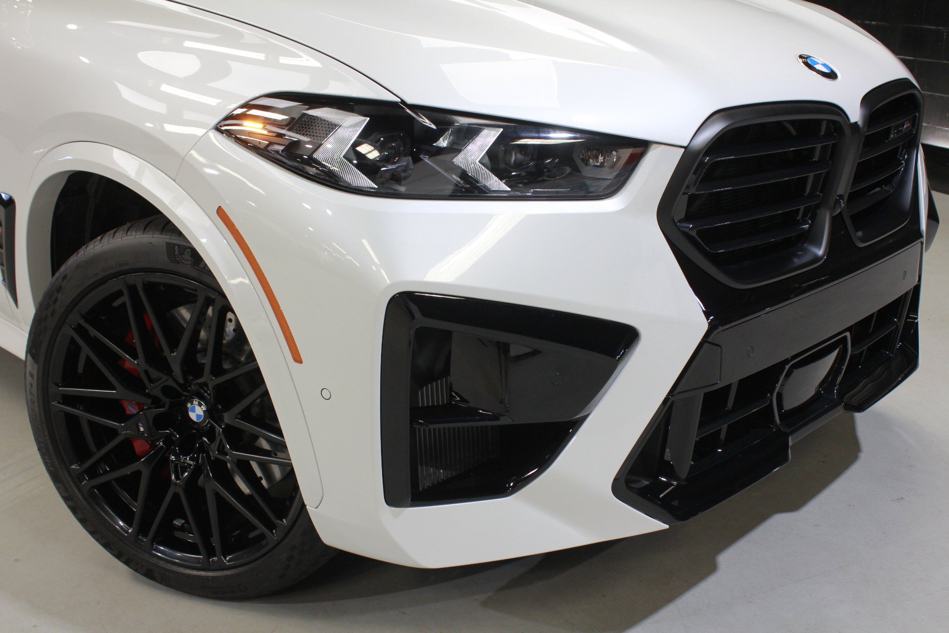 Used 2026 BMW X5 M Competition w/ Executive Package AWD/4WD image 10