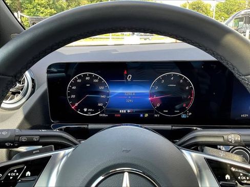 Used 2026 Mercedes-Benz GLA 250 4MATIC image 15