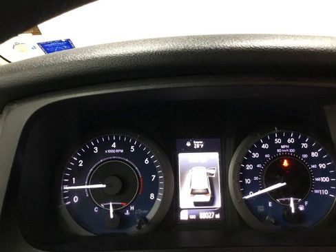 Used 2018 Toyota Sienna LE w/ Protection Package image 29