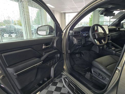 Used 2024 Toyota Tacoma TRD Off-Road w/ TRD Off Road Premium Package image 17