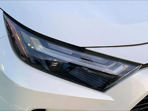 Used 2024 Toyota RAV4 XSE AWD/4WD image 26