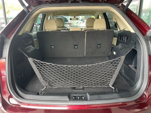 Used 2018 Ford Edge SEL w/ Equipment Group 201A image 38