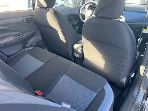 New 2025 Nissan Versa SV image 36