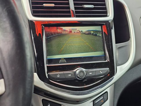 Used 2019 Chevrolet Sonic Premier FWD image 32