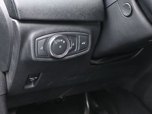 Used 2019 Lincoln MKC Select w/ Select Plus Package FWD image 23