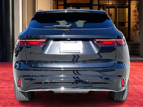 Used 2023 Jaguar F-PACE S image 3
