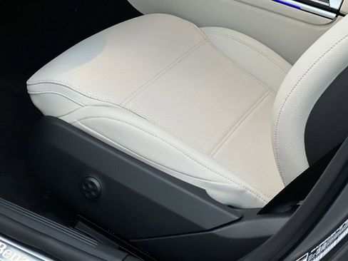 New 2026 Mercedes-Benz C 300 4MATIC Sedan image 12