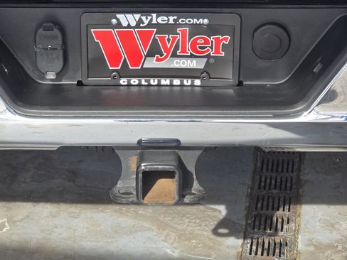 Used 2024 Chevrolet Silverado 2500 LT w/ Convenience Package image 16