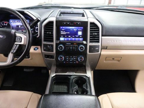 Used 2021 Ford F350 Lariat w/ Lariat Ultimate Package AWD/4WD image 7