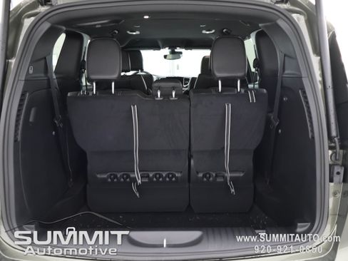 New 2027 Chrysler Pacifica Select AWD/4WD image 28