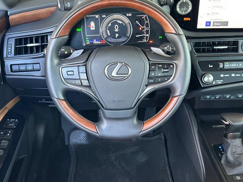 Certified 2025 Lexus ES 300h w/ Accessory Package (Z1) FWD image 11