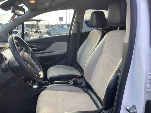 Used 2019 Buick Encore Preferred image 15