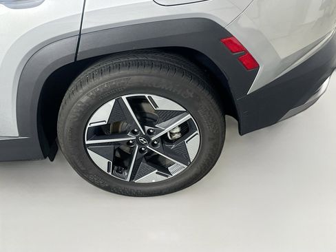 Used 2025 Hyundai Tucson SEL FWD image 11