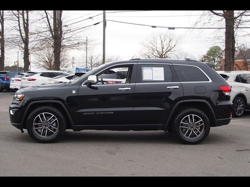 Used 2020 Jeep Grand Cherokee Limited w/ Premium Lighting Group image 2