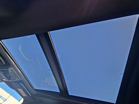 Used 2022 Ford F350 Lariat w/ Black Appearance Package image 20