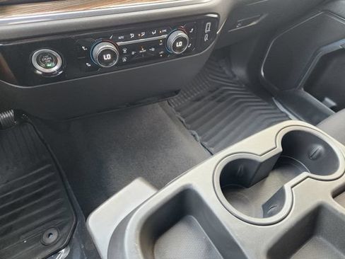 Used 2023 Chevrolet Silverado 1500 LT AWD/4WD image 23