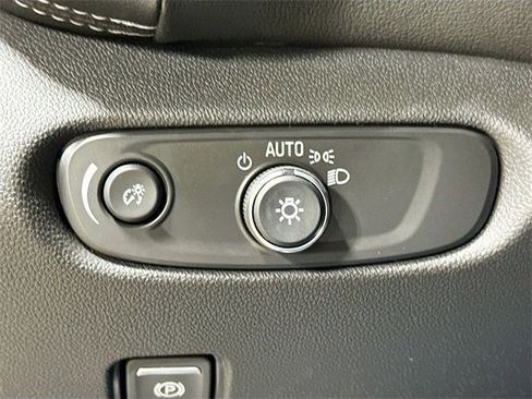 New 2026 Chevrolet Blazer LT image 13