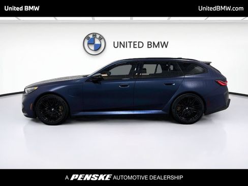 Used 2026 BMW M5 Touring AWD/4WD image 8