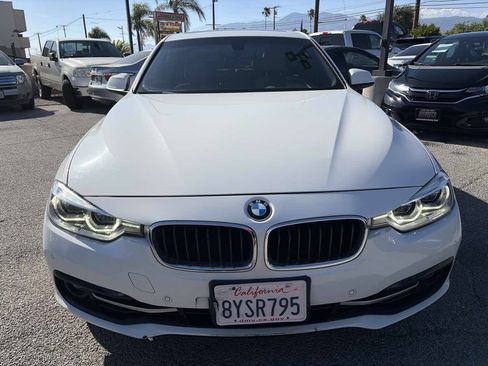 Used 2018 BMW 330i Sedan w/ Convenience Package RWD image 5