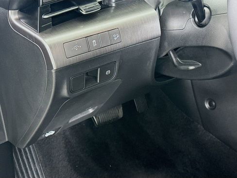 Certified 2024 Hyundai Kona SEL image 10