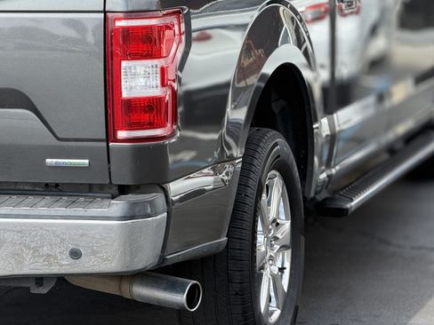 Used 2018 Ford F150 XLT w/ Equipment Group 302A Luxury RWD image 14