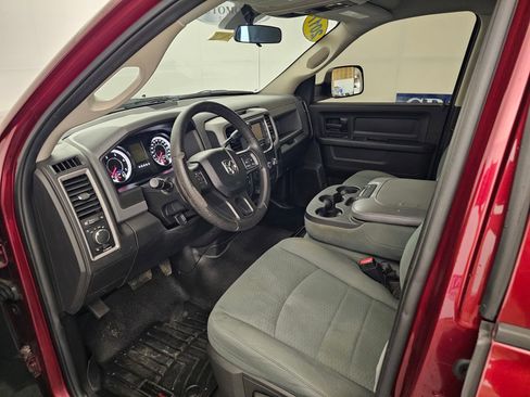 Used 2017 RAM 2500 Tradesman w/ Chrome Appearance Group image 12