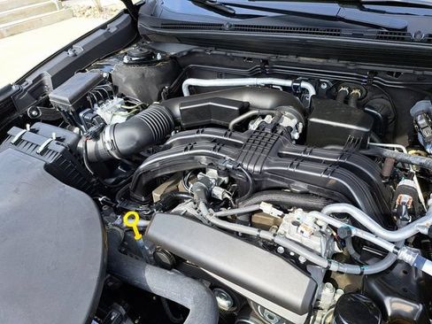 Certified 2025 Subaru Outback Limited AWD/4WD image 28