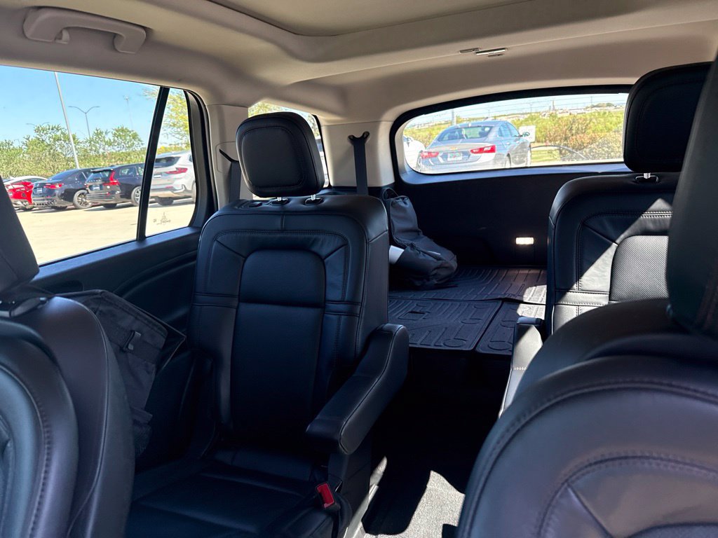 Used 2024 Lincoln Aviator Reserve w/ Jet Appearance Package AWD/4WD image 4