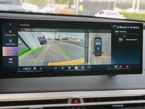 Used 2024 BMW iX xDrive50 w/ Sport Package image 25