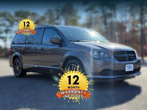 Used 2017 Dodge Grand Caravan SE image 34